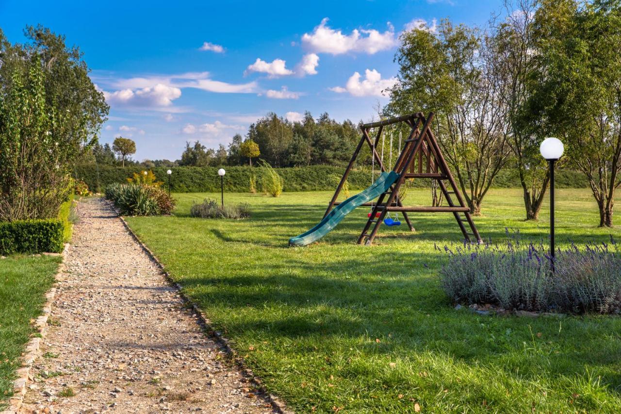 Lawendowy Ogrod Hotel Brzeg Buitenkant foto